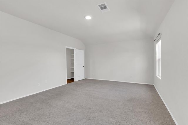 238 Sickle LOOP, Uhland, TX 78640