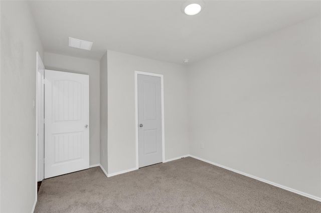 238 Sickle LOOP, Uhland, TX 78640