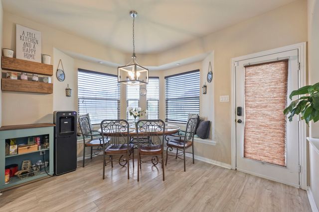 933 Ginger Trail, Desoto, TX 75115