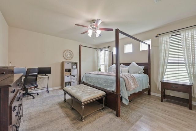 933 Ginger Trail, Desoto, TX 75115