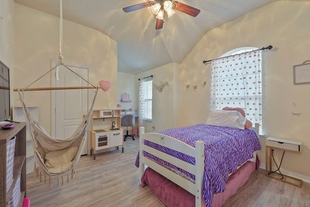 933 Ginger Trail, Desoto, TX 75115