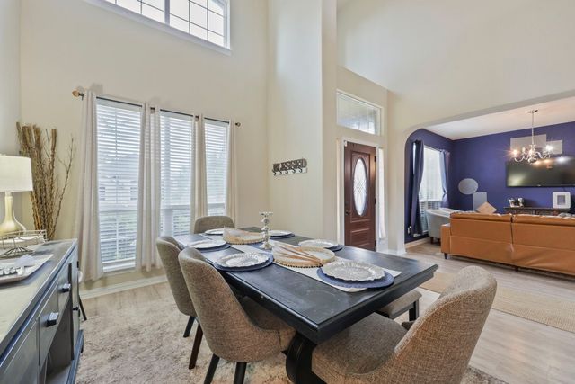 933 Ginger Trail, Desoto, TX 75115