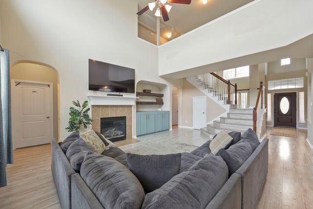 933 Ginger Trail, Desoto, TX 75115