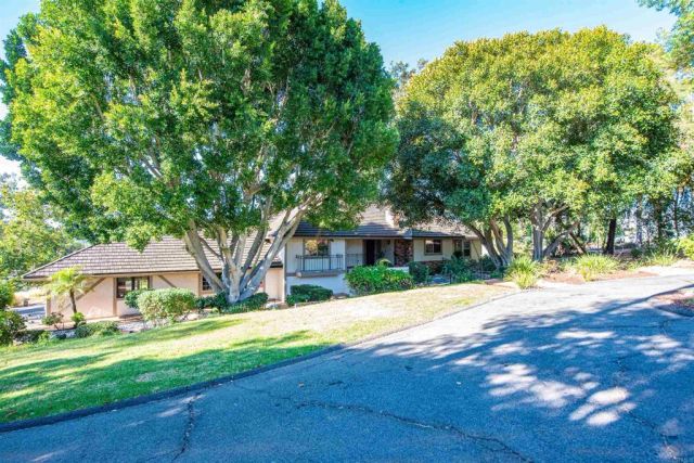2730 Mountain View Drive, Escondido, CA 92027
