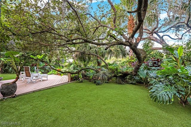 9976 Puopolo LN, Bonita Springs, FL 34135