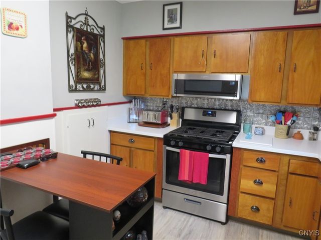 1196 Upper Lenox Avenue, Oneida, NY 13421