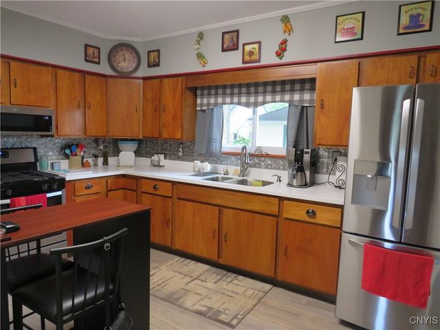 1196 Upper Lenox Avenue, Oneida, NY 13421