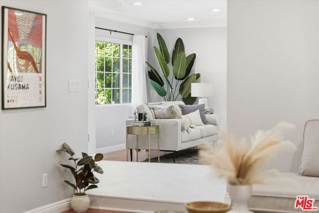 3010 Stoner Avenue, Los Angeles, CA 90066