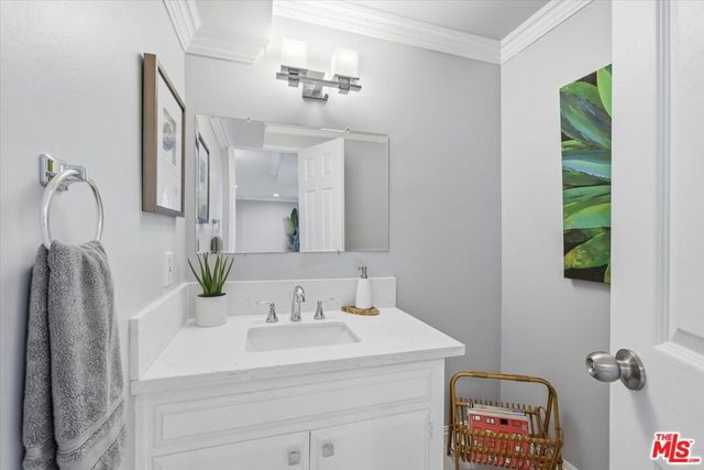 3010 Stoner Avenue, Los Angeles, CA 90066