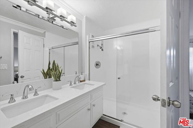 3010 Stoner Avenue, Los Angeles, CA 90066