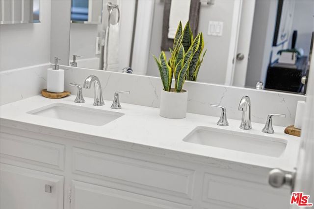 3010 Stoner Avenue, Los Angeles, CA 90066