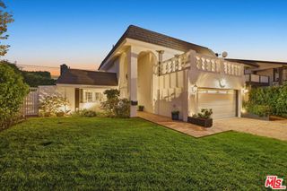 3010 Stoner Avenue, Los Angeles, CA 90066