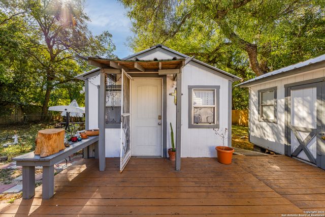 126 Benita St, San Antonio, TX 78210