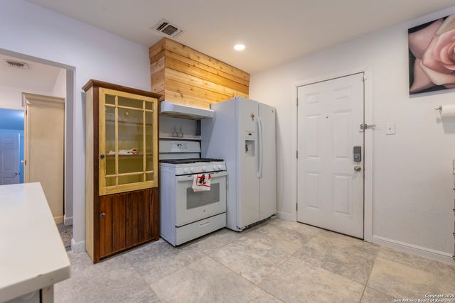 126 Benita St, San Antonio, TX 78210