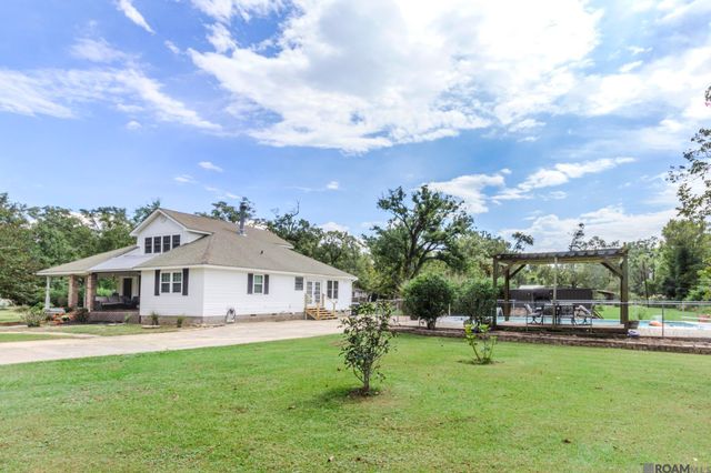 35453 Mcdaniel Rd, Geismar, LA 70734