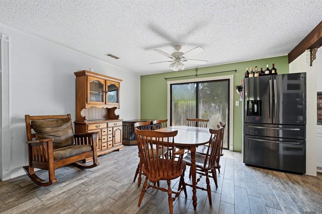 35453 Mcdaniel Rd, Geismar, LA 70734