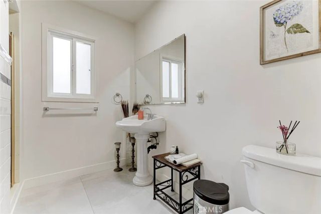 11350 Orcas, Sylmar, CA 91342