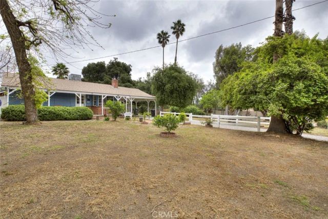 11350 Orcas, Sylmar, CA 91342