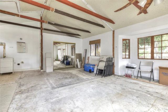 11350 Orcas, Sylmar, CA 91342