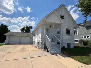 1756 2nd Street, Wyandotte, MI 48192