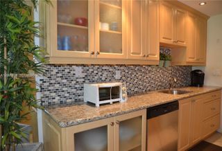 17050 NE 14th Avenue 115, Miami, FL 33162