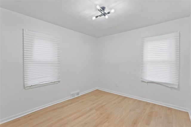 18031 Mendota Street, Detroit, MI 48221