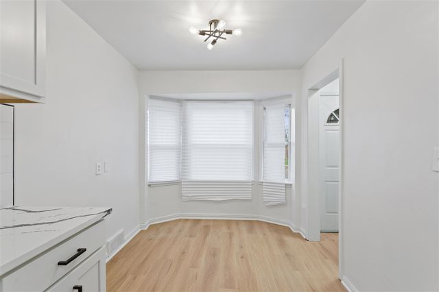 18031 Mendota Street, Detroit, MI 48221