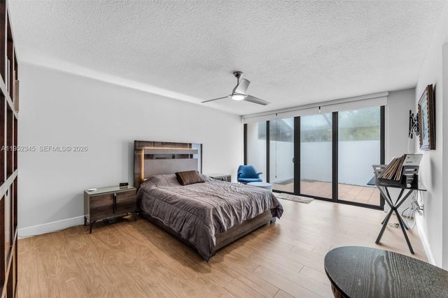 8725 SW 81st Ct, Miami, FL 33143