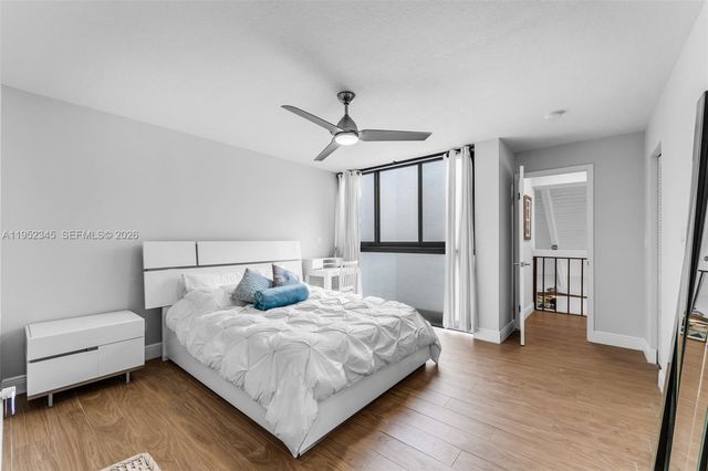 8725 SW 81st Ct, Miami, FL 33143