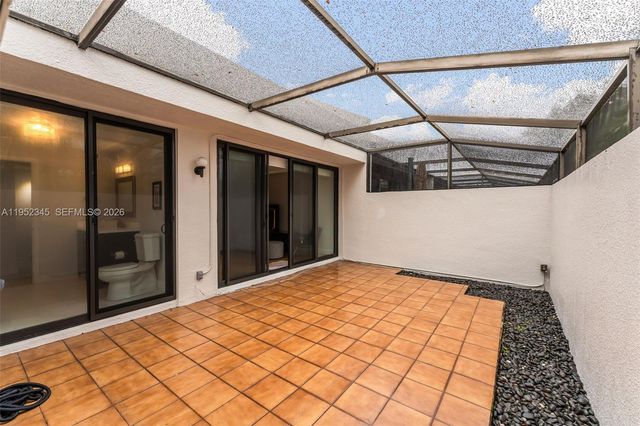 8725 SW 81st Ct, Miami, FL 33143