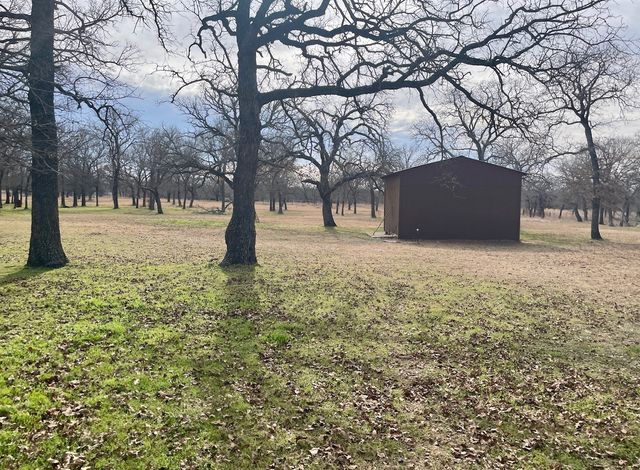 1884 Davenport, Santo, TX 76472