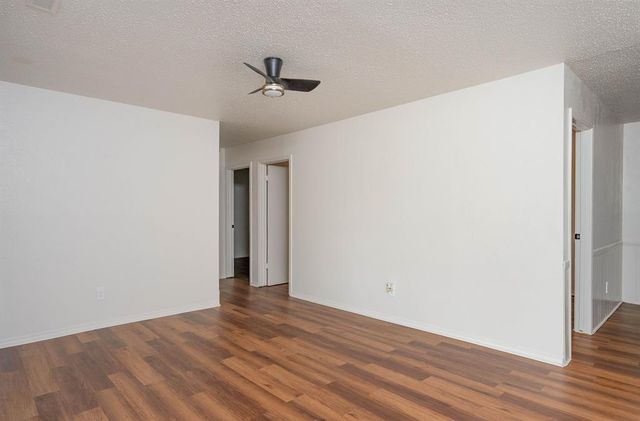 1403 N Nail Parkway, Moore, OK 73160