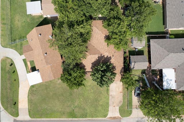 1403 N Nail Parkway, Moore, OK 73160