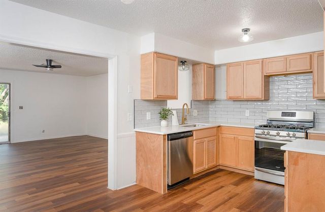 1403 N Nail Parkway, Moore, OK 73160