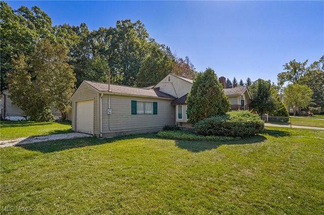 379 Stull Avenue, Uniontown, OH 44312