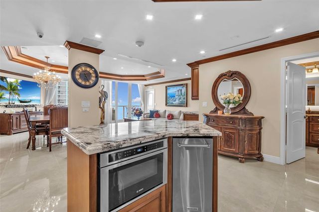 16485 Collins Avenue OS35C, Sunny Isles Beach, FL 33160