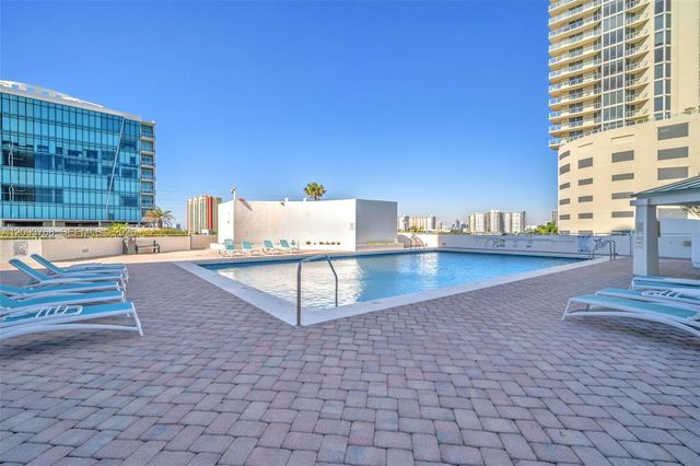 16485 Collins Avenue OS35C, Sunny Isles Beach, FL 33160