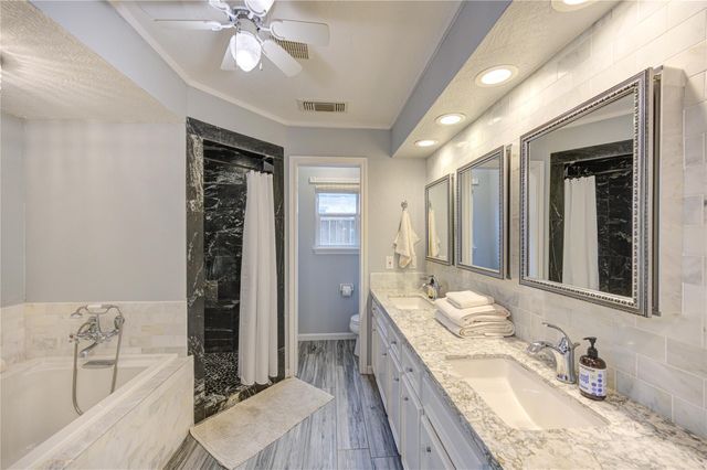 2282 Woodland Springs Street, Houston, TX 77077