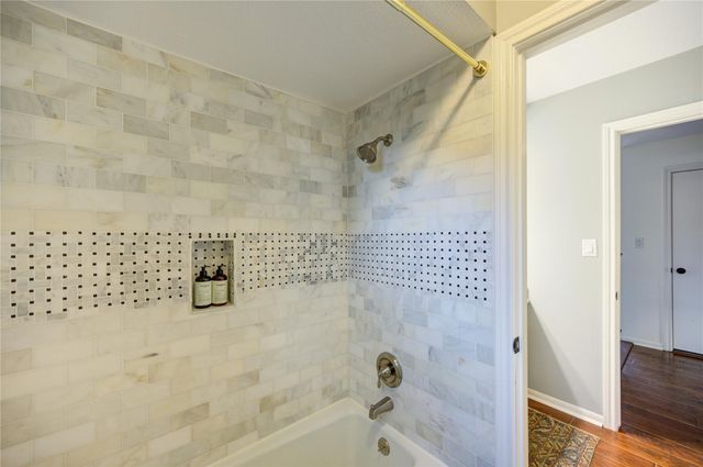 2282 Woodland Springs Street, Houston, TX 77077