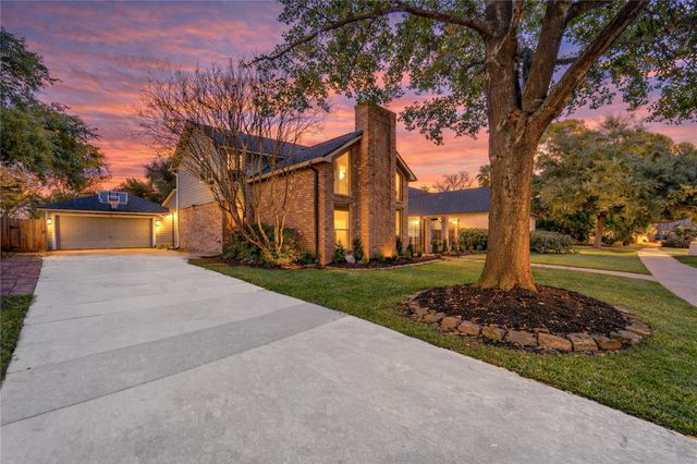 2282 Woodland Springs Street, Houston, TX 77077