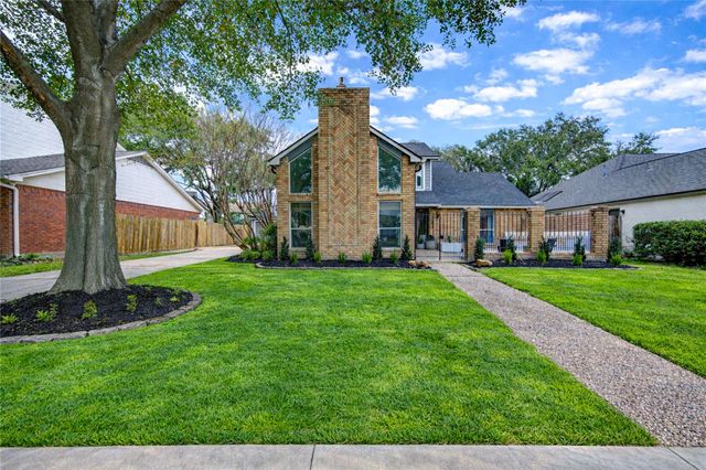 2282 Woodland Springs Street, Houston, TX 77077