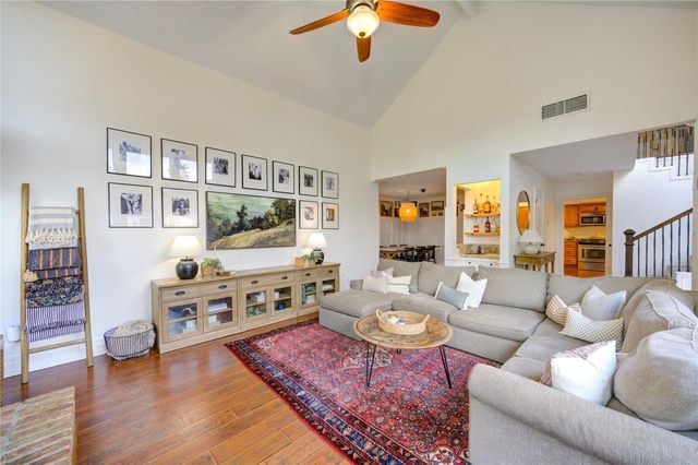 2282 Woodland Springs Street, Houston, TX 77077