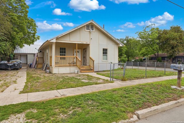 1021 CENTER ST, San Antonio, TX 78202