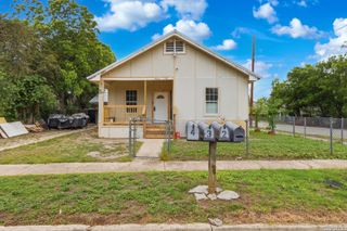 1021 CENTER ST, San Antonio, TX 78202
