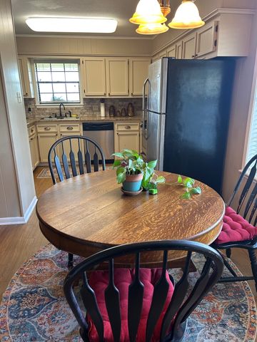 1000 Clark, Mexia, TX 76667