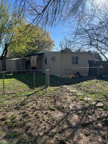 1000 Clark, Mexia, TX 76667