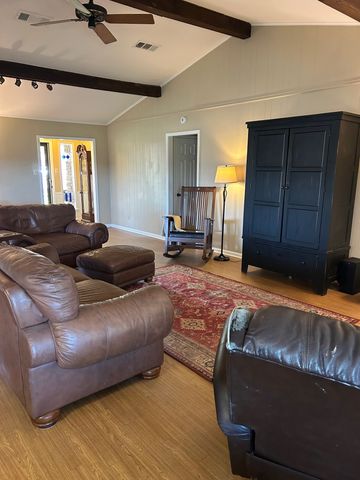 1000 Clark, Mexia, TX 76667