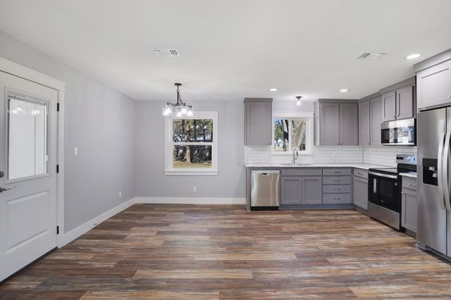 104 W Short Street, Leonard, TX 75452