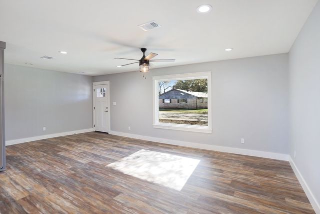 104 W Short Street, Leonard, TX 75452