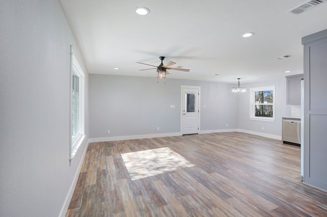 104 W Short Street, Leonard, TX 75452